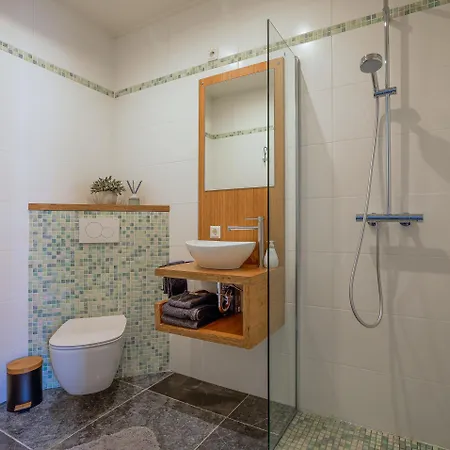 West 26 5 סלפקאנט